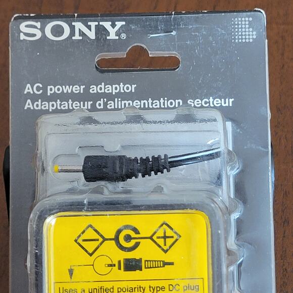Sony AC Power Adaptor Model AC-E30HG 3V 700mA - Sony Audio Products New sealed - Picture 4 of 10